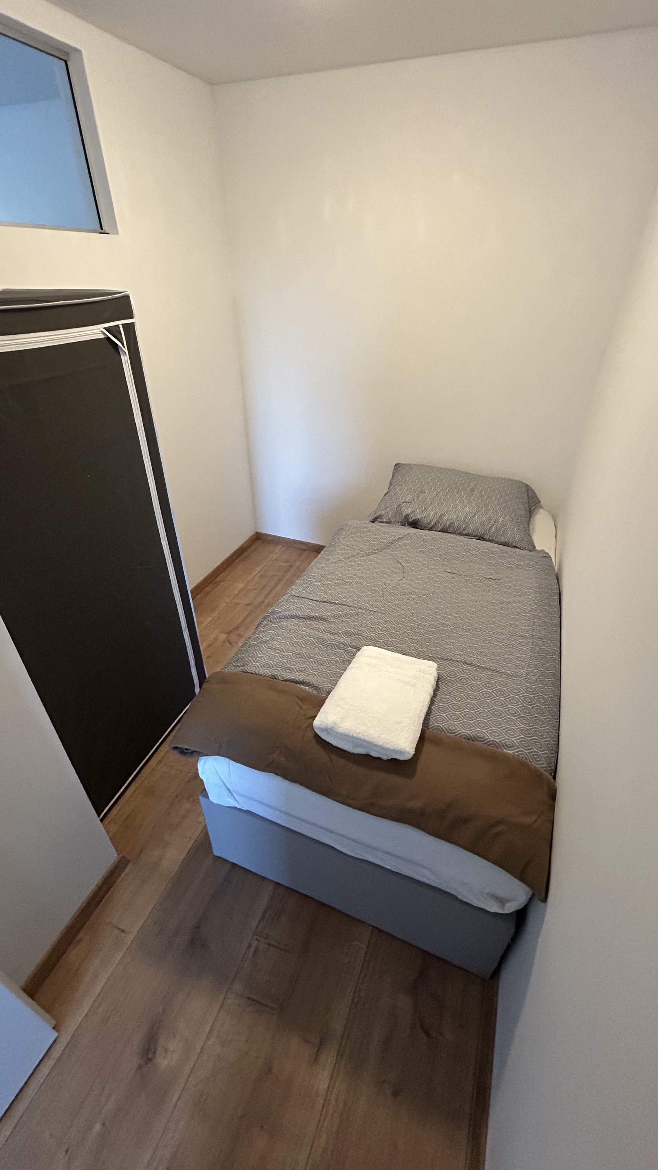 Monteurwohnung: Einzelzimmer  - Monteurwohnung für bis zu 7 Personen 