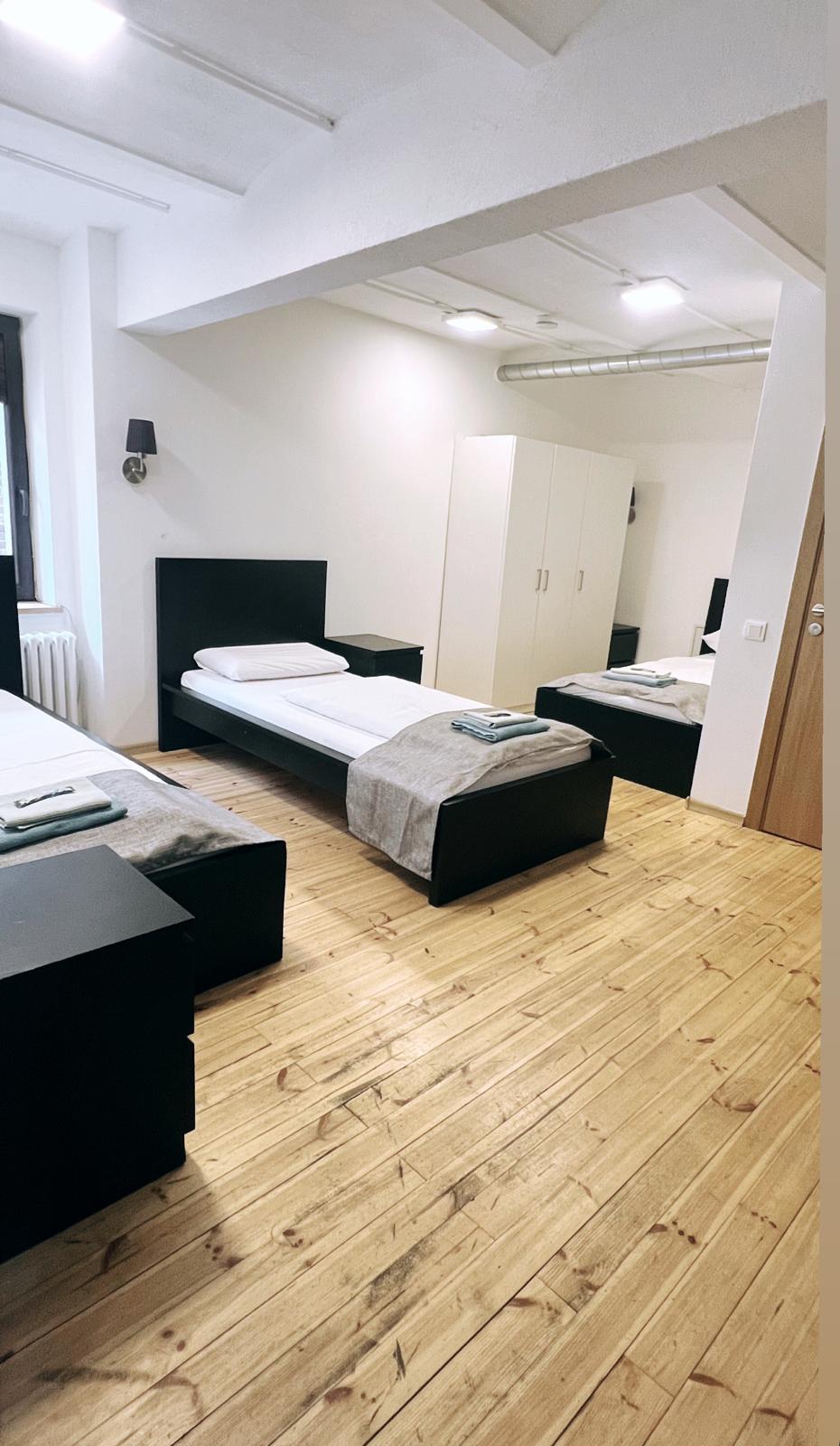 Monteurwohnung - Einzelbetten - Frechen - Das Dreibettzimmer - Rheinländer Seehotel