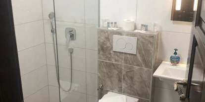 Monteurwohnung - Rödermark - Badezimmer - Hotel Sej Sandzak GmbH