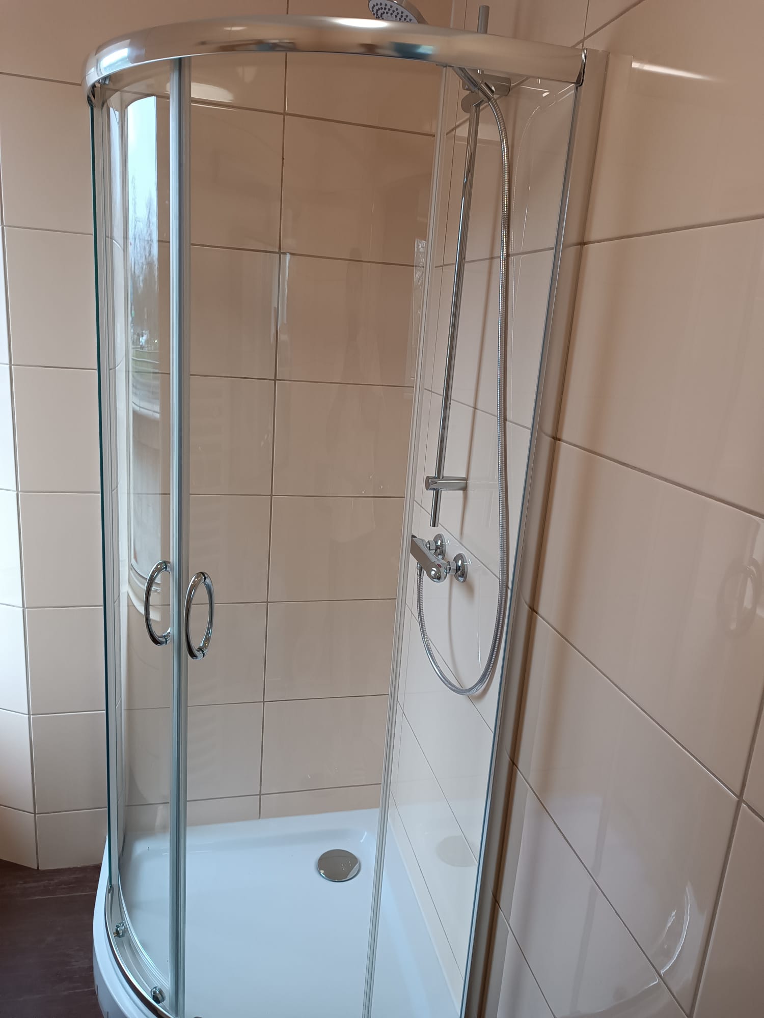 Monteurwohnung - Zimmertyp: Mehrbettzimmer - Brieselang - Daris