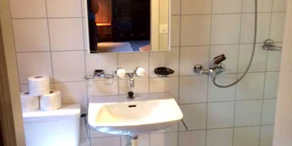 Monteurwohnung - Küche: Küchenmitbenutzung - Schweiz - BlueLodge Room