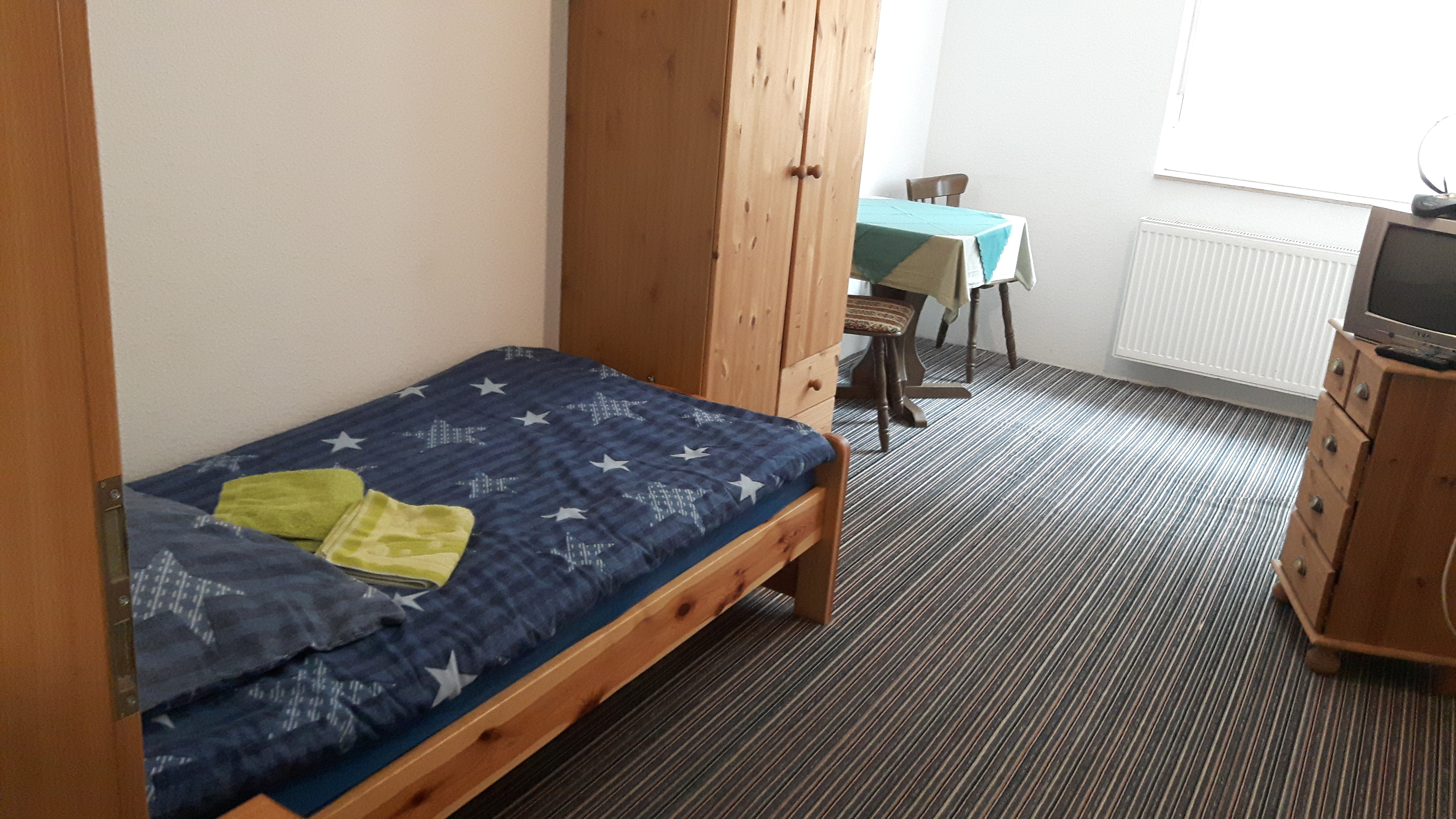 Monteurwohnung - Zimmertyp: Mehrbettzimmer - Nordrhein-Westfalen - Zur Tomburg