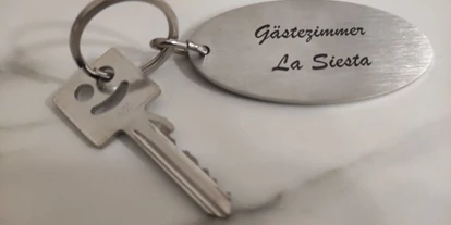 Monteurwohnung - PLZ 75433 (Deutschland) - Gästezimmer La Siesta - Apartment Schlüssel von separater Eingang direkt zur Straße - Gästezimmer La Siesta