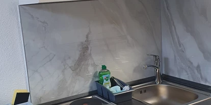 Monteurwohnung - Kaffeemaschine - Schleswig-Holstein - Pantryküche im Doppelzimmer - Toma Vermietung