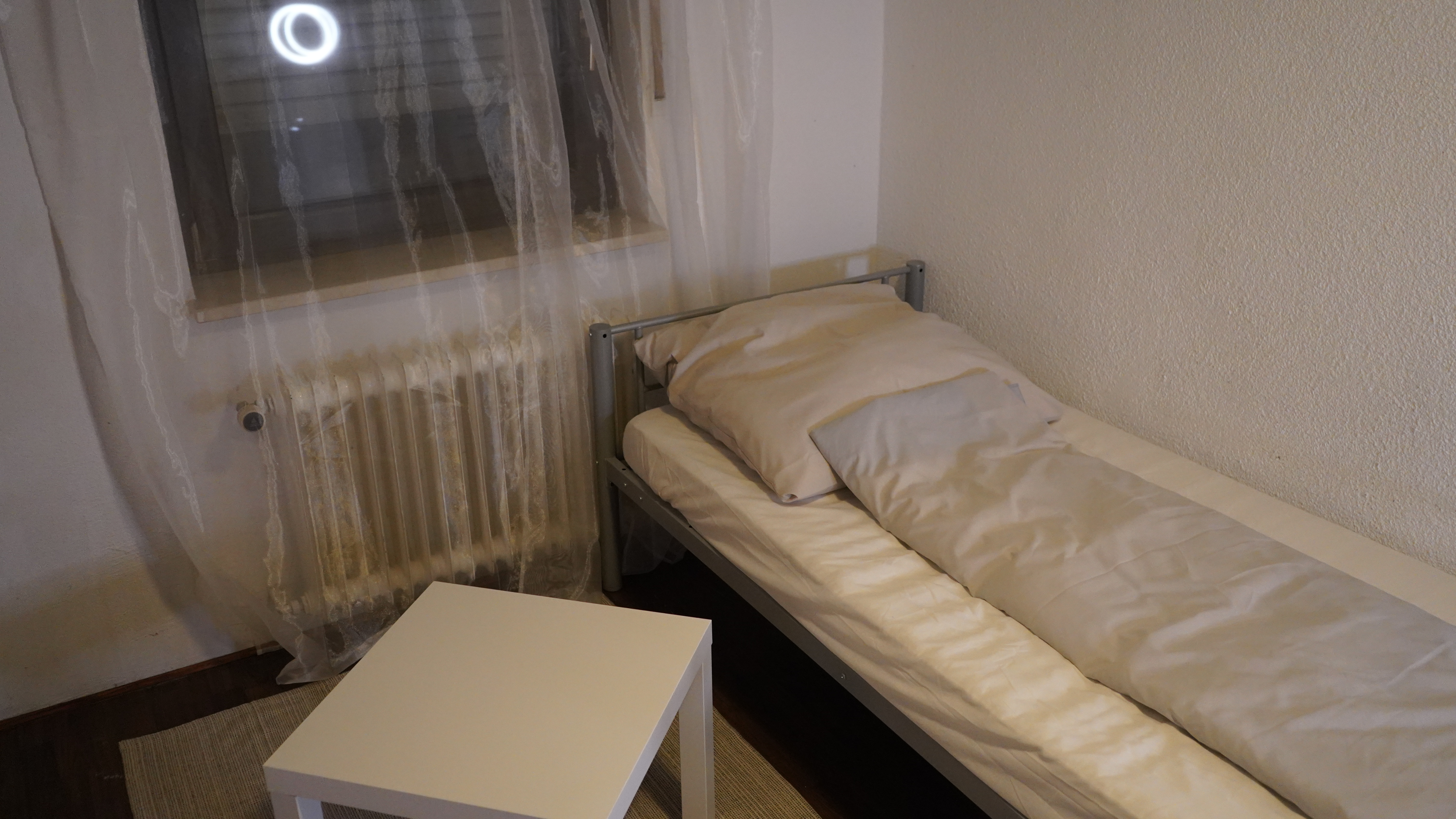 Monteurzimmer: Zimmer + Bett - Pension / Monteurzimmer - Hostel10