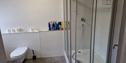 Monteurwohnung - Rottenburg am Neckar - Bad oben - BN-Monteurzimmervermietung