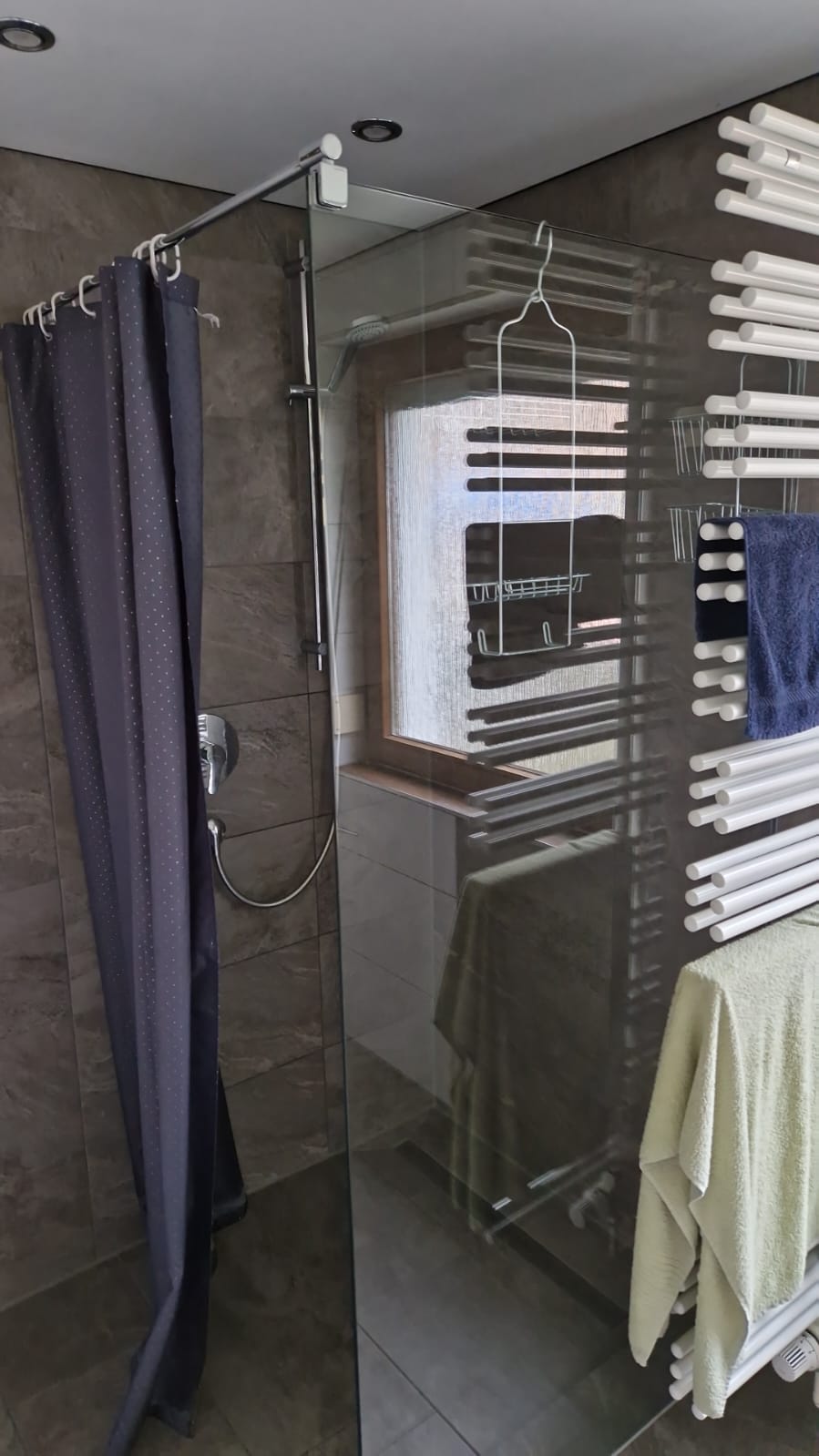 Monteurzimmer: Bad unten - BN-Monteurzimmervermietung