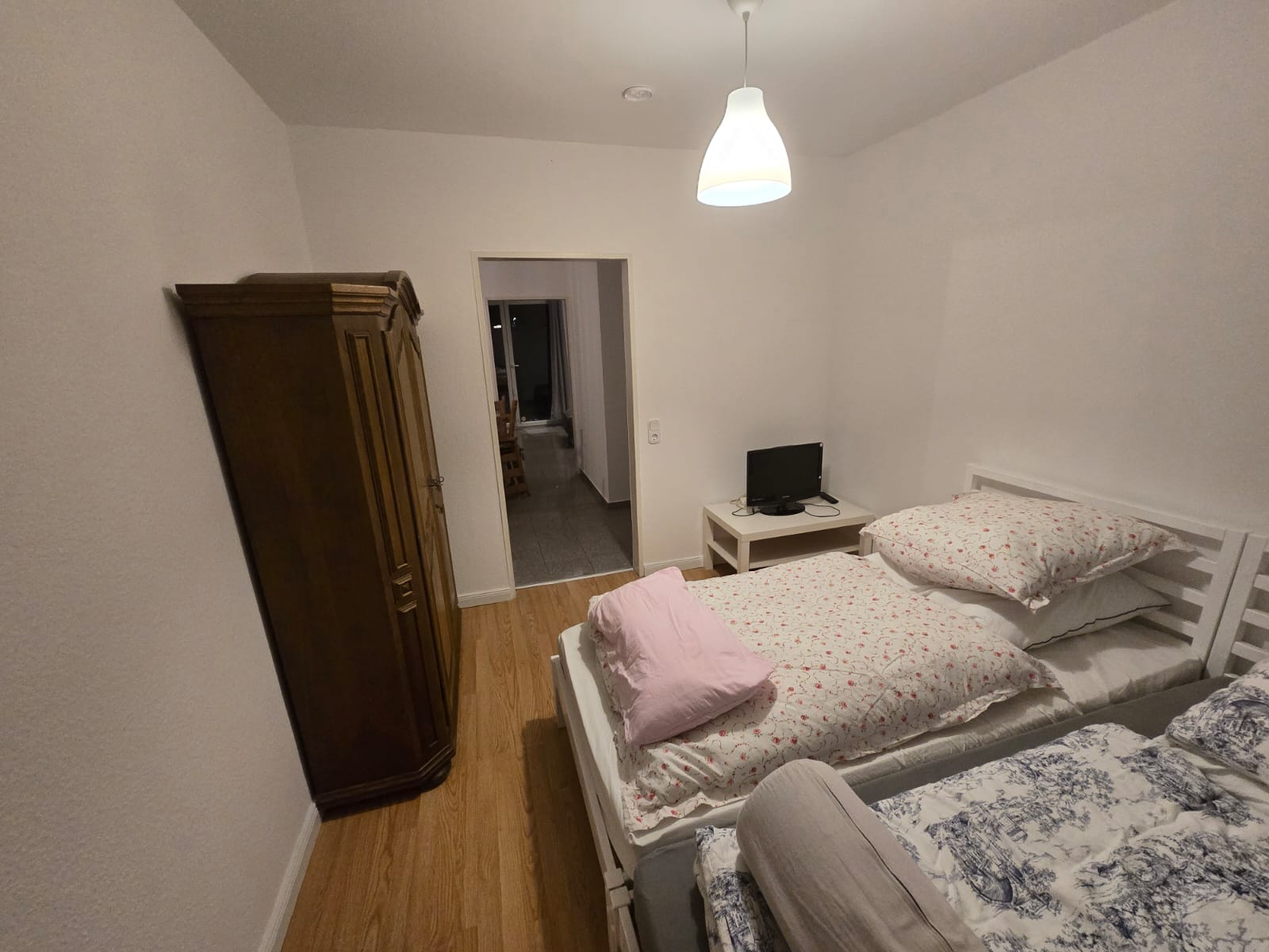 Monteurwohnung - Badezimmer: eigenes Bad - Hamburg-Umland - Moderne Haushälfte am Wald - nähe Hamburg Airport