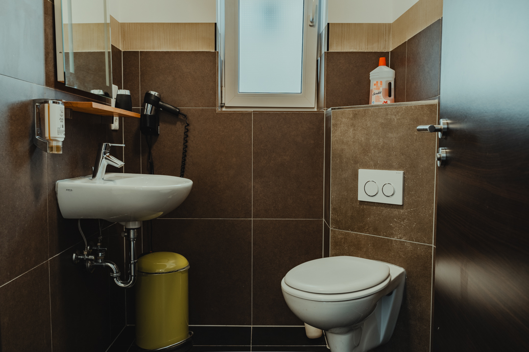 Monteurwohnung - PLZ 33335 (Deutschland) - BAD - Flaty-Apartmenthaus H13