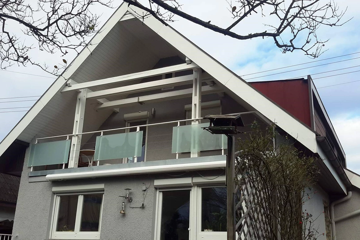 Monteurzimmer: Hauptferienwohnung - Ferienwohnungen Namy