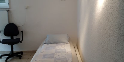 Monteurwohnung - Waschmaschine - Deutschland - Einzelbett - Regina Häusermann 🌺 Stuttgart Nord, frei ab SOFORT Juli, August 2019