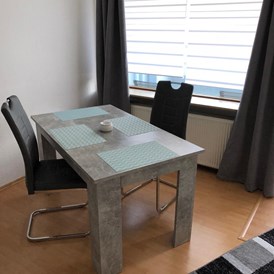 Monteurzimmer: Detailfoto ( 2 Bett - Schlafraum ) in der 2 Raum Wohnung  Stadtteil - Geestemünde  - Cityhome Bremerhaven