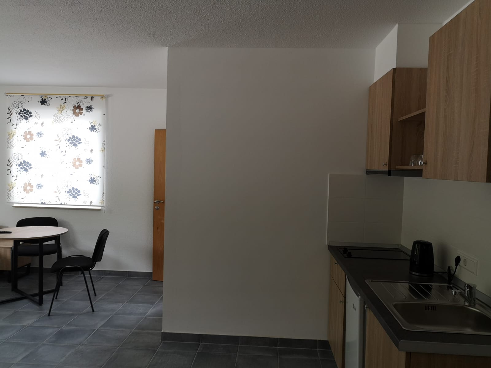 Monteurzimmer: Microapartment 4 Bett Zimmer Max. 4 Personen.
Eigene Küche und eigenes Badezimmer - Pension Jasmin