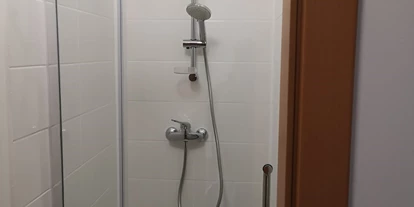 Monteurwohnung - PLZ 74336 (Deutschland) - Gemeinschaftsbadezimmer Anzahl 7 - Pension Jasmin