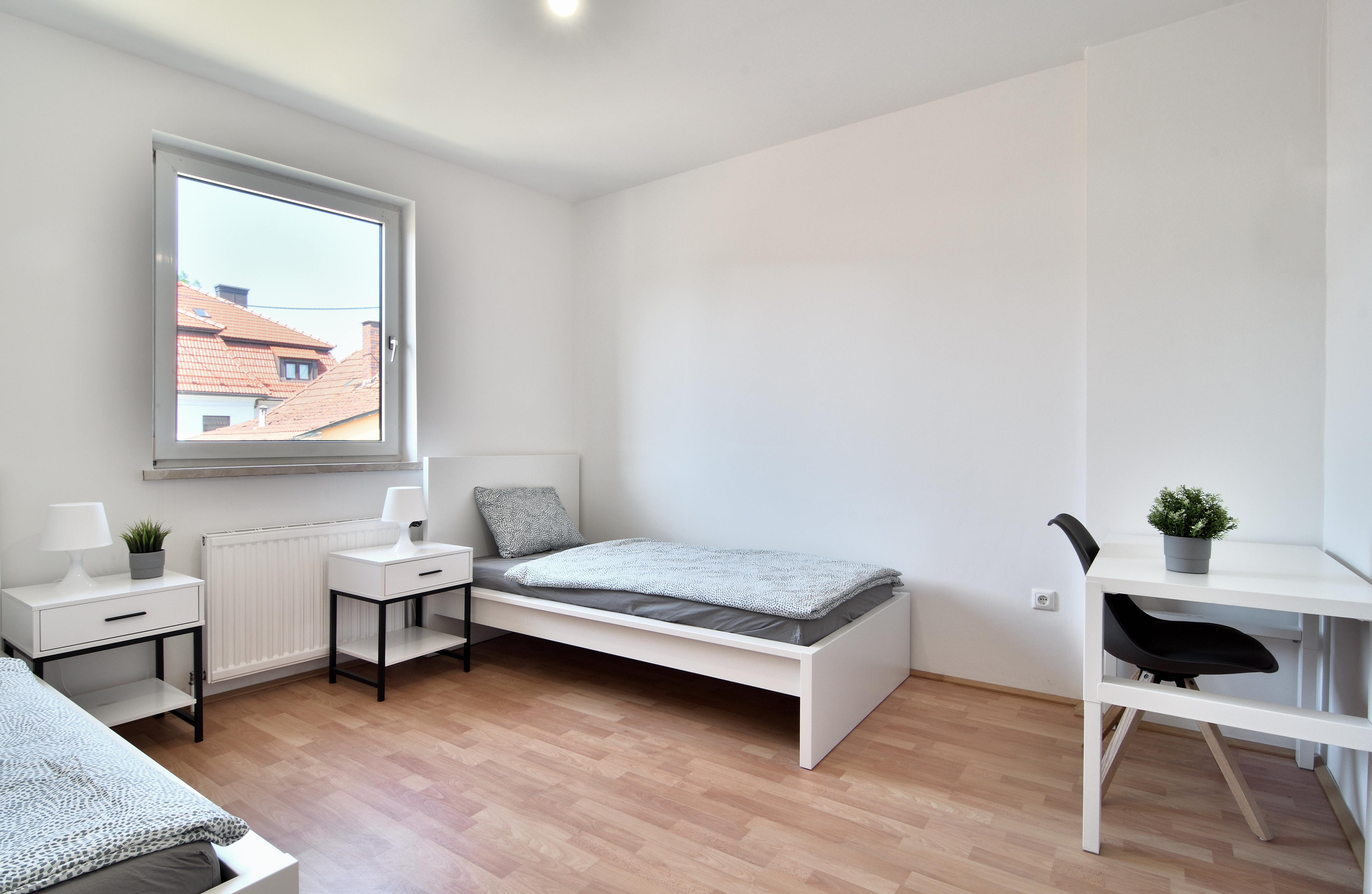 Monteurwohnung - Zimmertyp: Einzelzimmer - Linz (Oberösterreich) - ++ LINZ, WELS, STEYR ++ 60 Betten mit Parkplatz