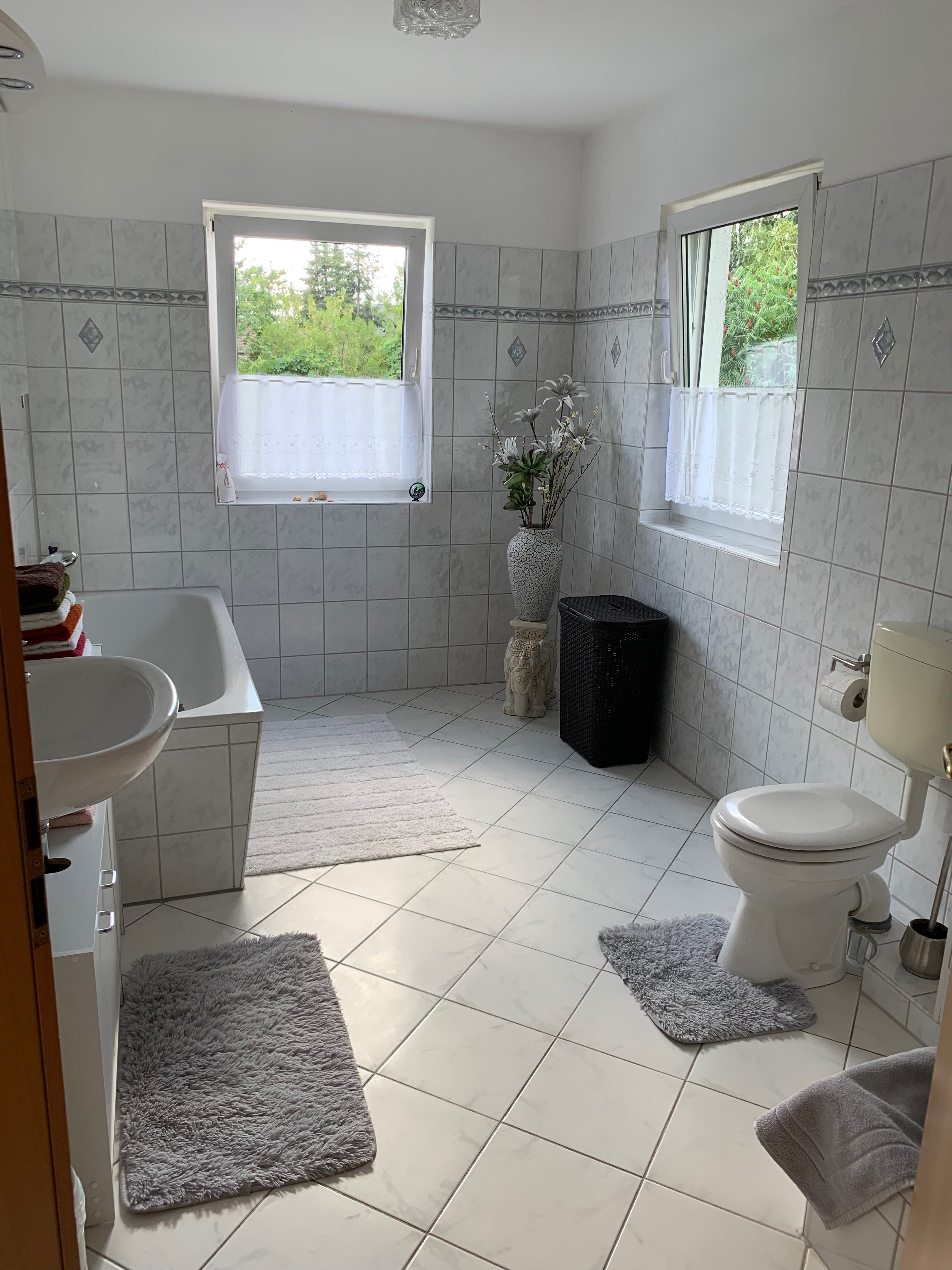 Monteurzimmer: Gästehaus Falkensee mit Pool, nahe Berlin 