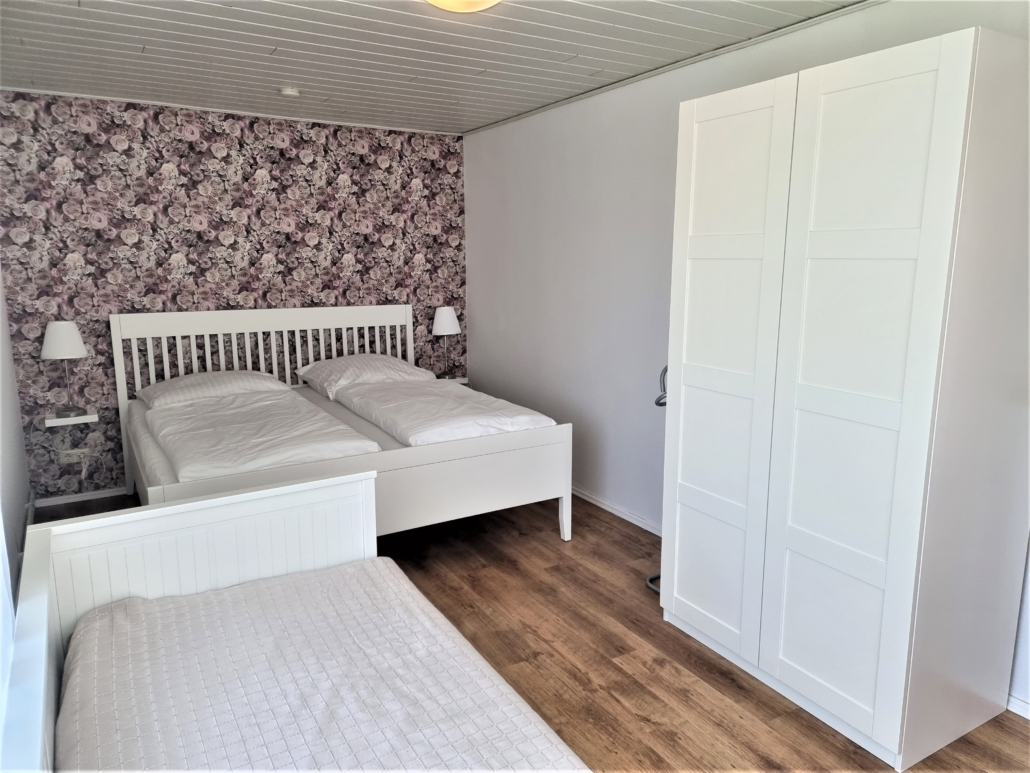 Monteurwohnung - Kaffeemaschine - Wilhelmshaven - Schlafzimmer II - DOLLE SCHOLLE: Wohnung mit Platz für bis zu 5 Gäste