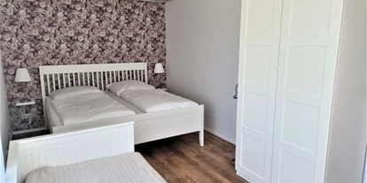 Monteurwohnung - Bettwäsche: Bettwäsche gegen Gebühr - Deutschland - Schlafzimmer II - DOLLE SCHOLLE: Wohnung mit Platz für bis zu 5 Gäste