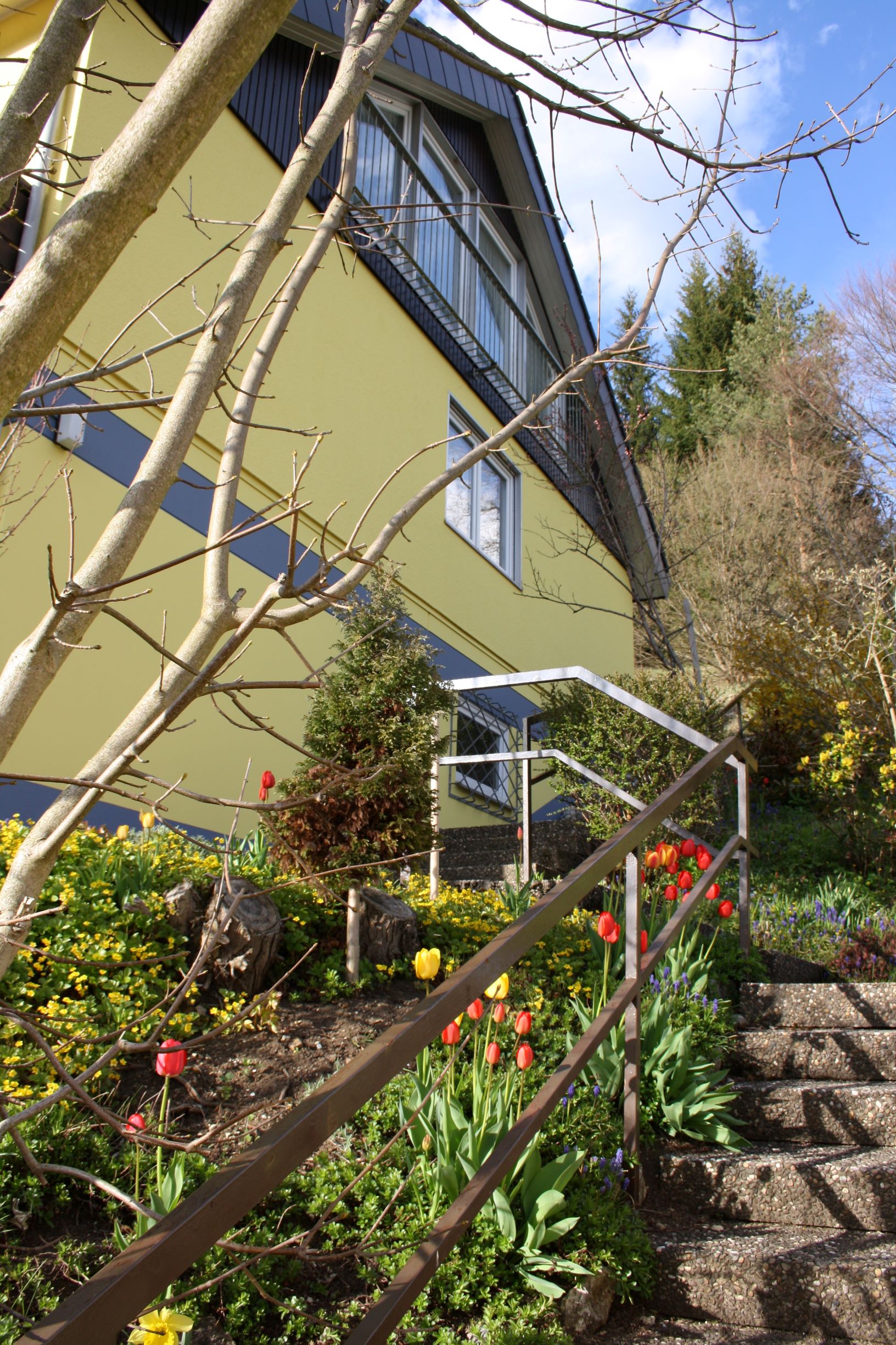 Monteurwohnung - Veringenstadt - Aufgang zum Haus - Ferienwohnung Schwäbische Alb