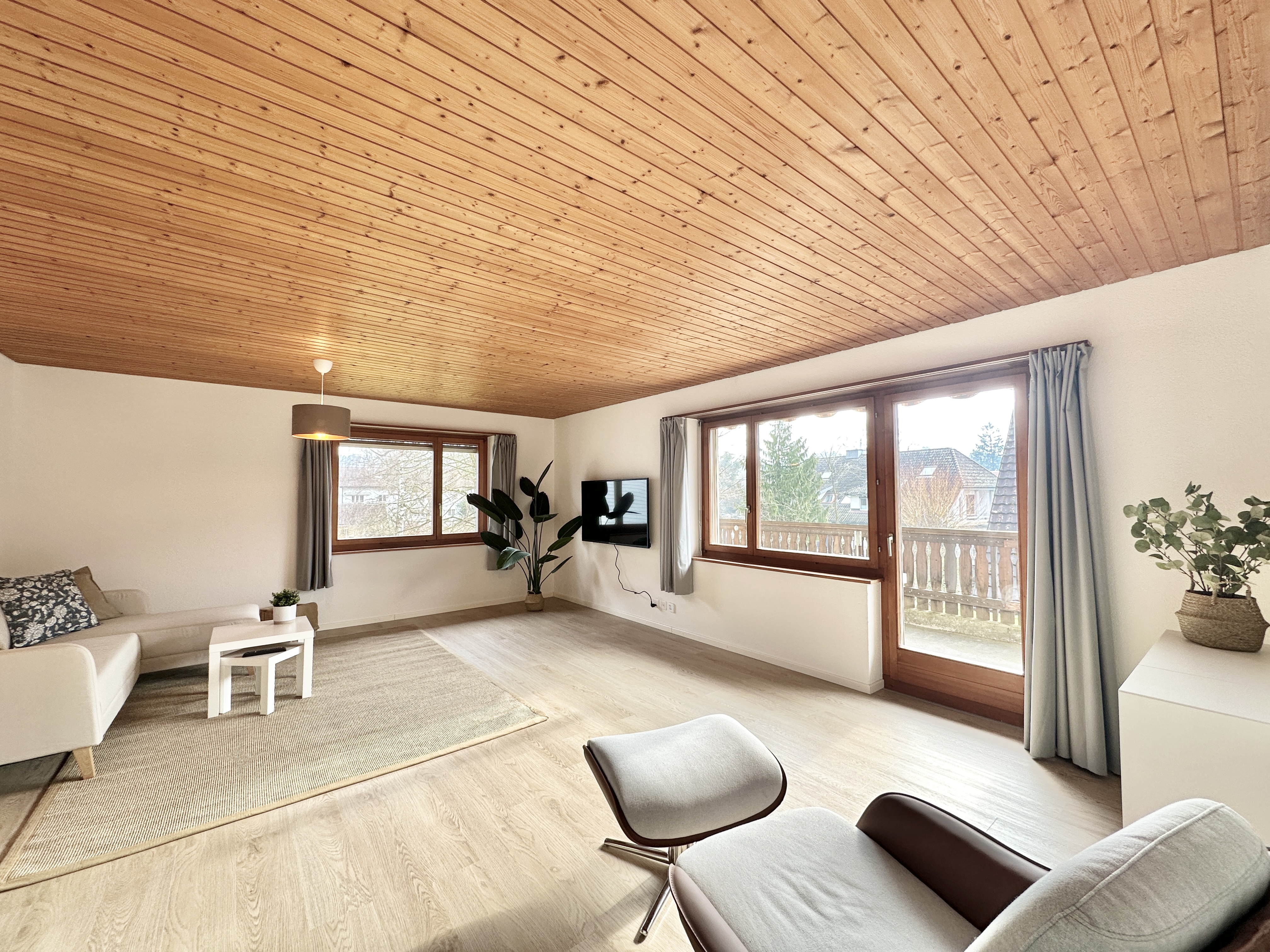 Monteurwohnung - Kühlschrank - Schweiz - Wohnzimmer - Möbliertes Business Apartment Gartenstrasse 1.OG