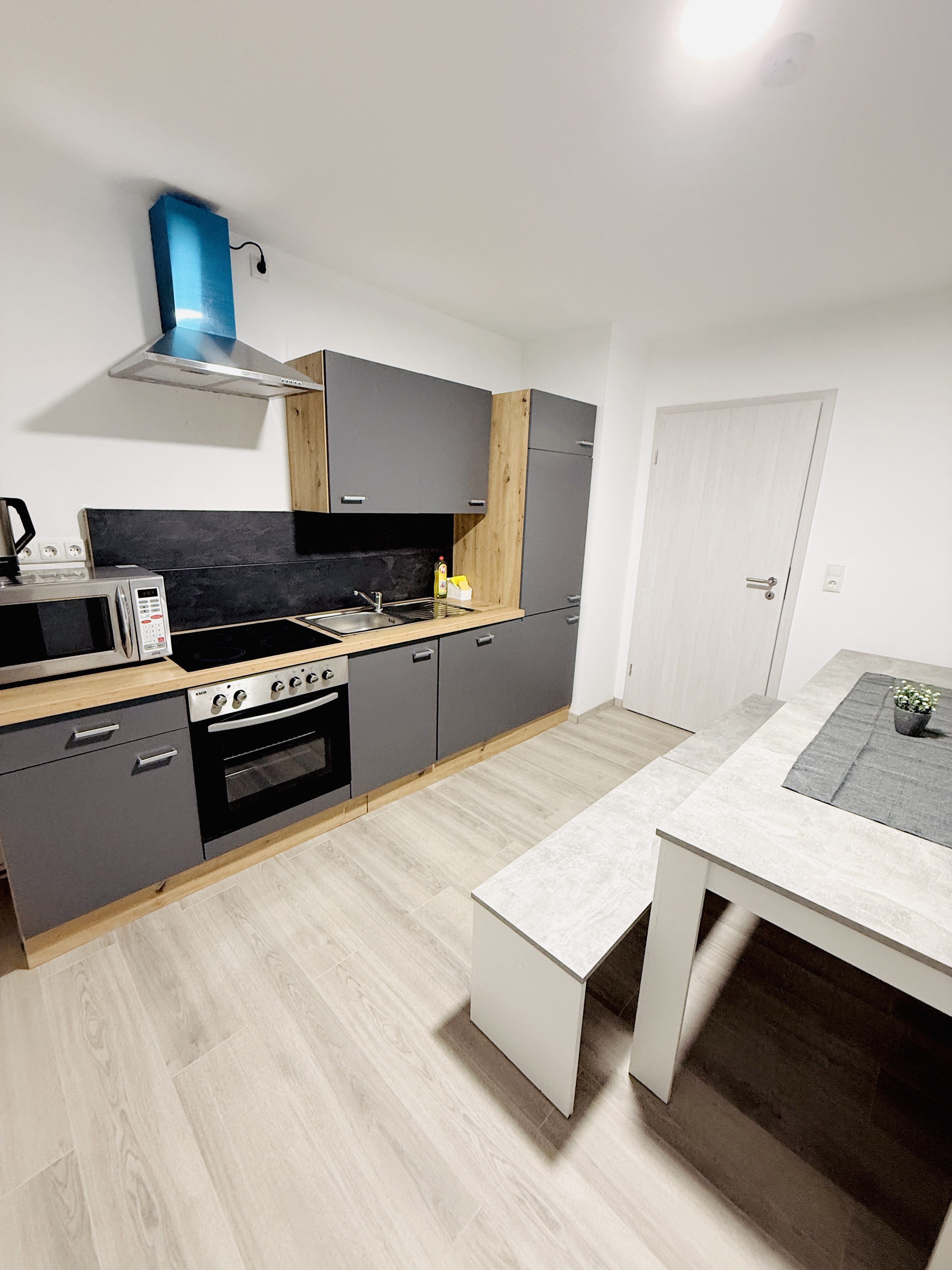 Monteurzimmer: Monteurhaus für 10 Personen