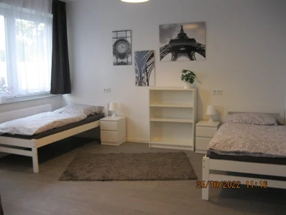 Monteurwohnung - Bettwäsche: Bettwäsche gegen Gebühr - Deutschland - Home4Time in Stuttgart - Unterkünfte für Monteure und Arbeiter  auf Zeit
