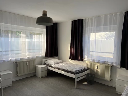Monteurwohnung - Bettwäsche: Bettwäsche gegen Gebühr - Deutschland - Home4Time in Merseburg- Unterkünfte für Monteure und Arbeiter  auf Zeit