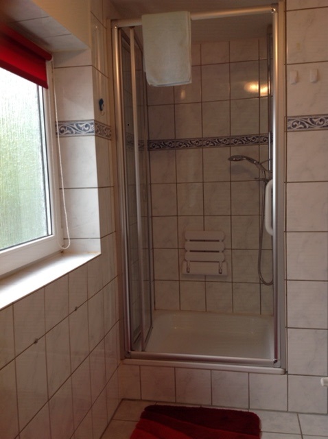 Monteurwohnung - Sinzig - Dusche - Hinter der Mühle - Mayschoss