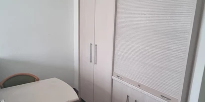 Monteurwohnung - Bettwäsche: Bettwäsche gegen Gebühr - Hamburg-Stadt Hamburg Wandsbek - Kitchenette (abgeschlossen) - Appartement mit eigenem Bad und Kitchenette