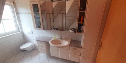 Monteurwohnung - Kehl - Badezimmer DG - Monteurzimmer Rumpel für 1 - 10 Personen