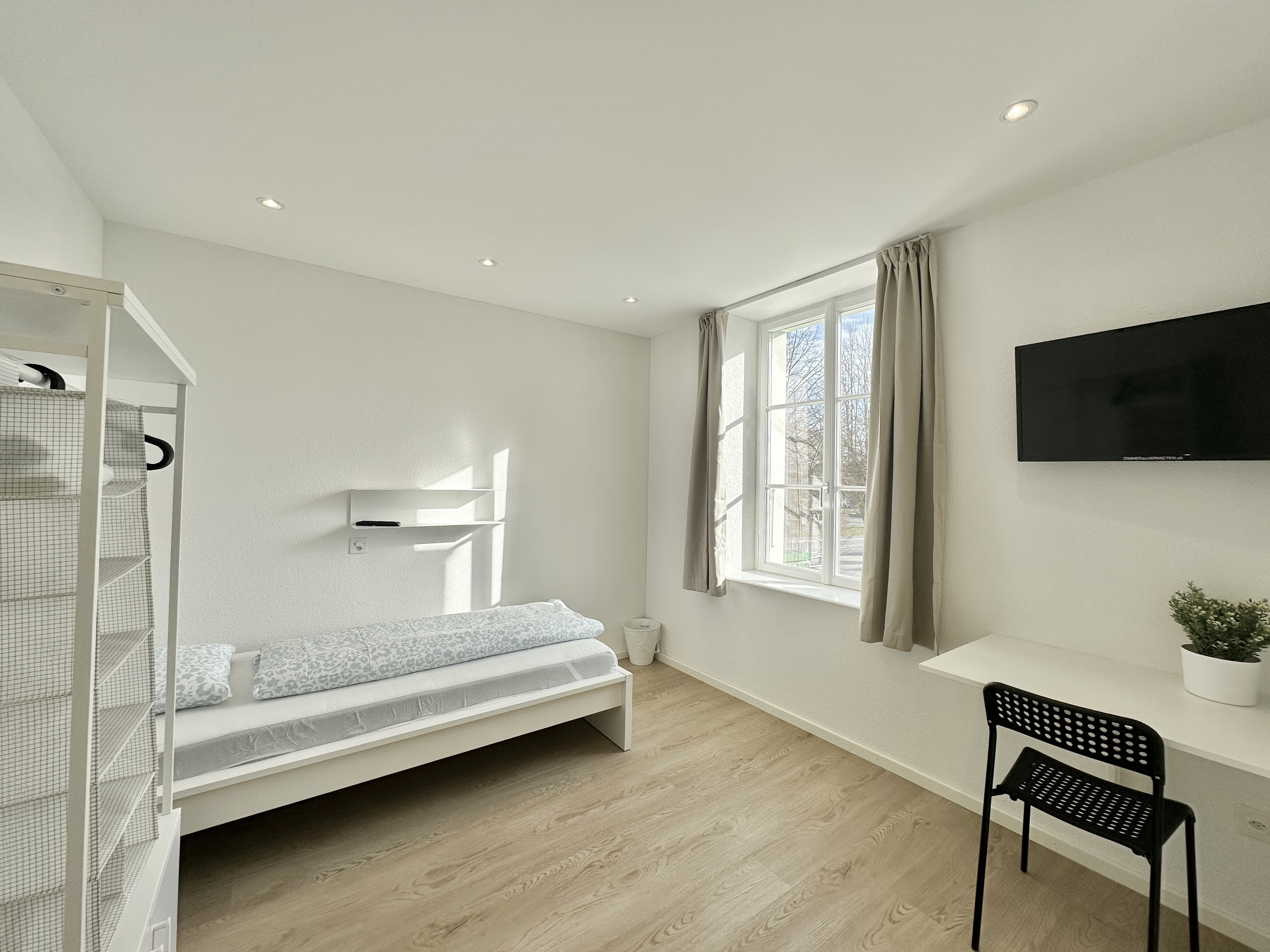 Monteurwohnung - Kühlschrank - Schweiz - Einzelzimmer - Möblierte Einzel- Zweibettzimmer Deitingen