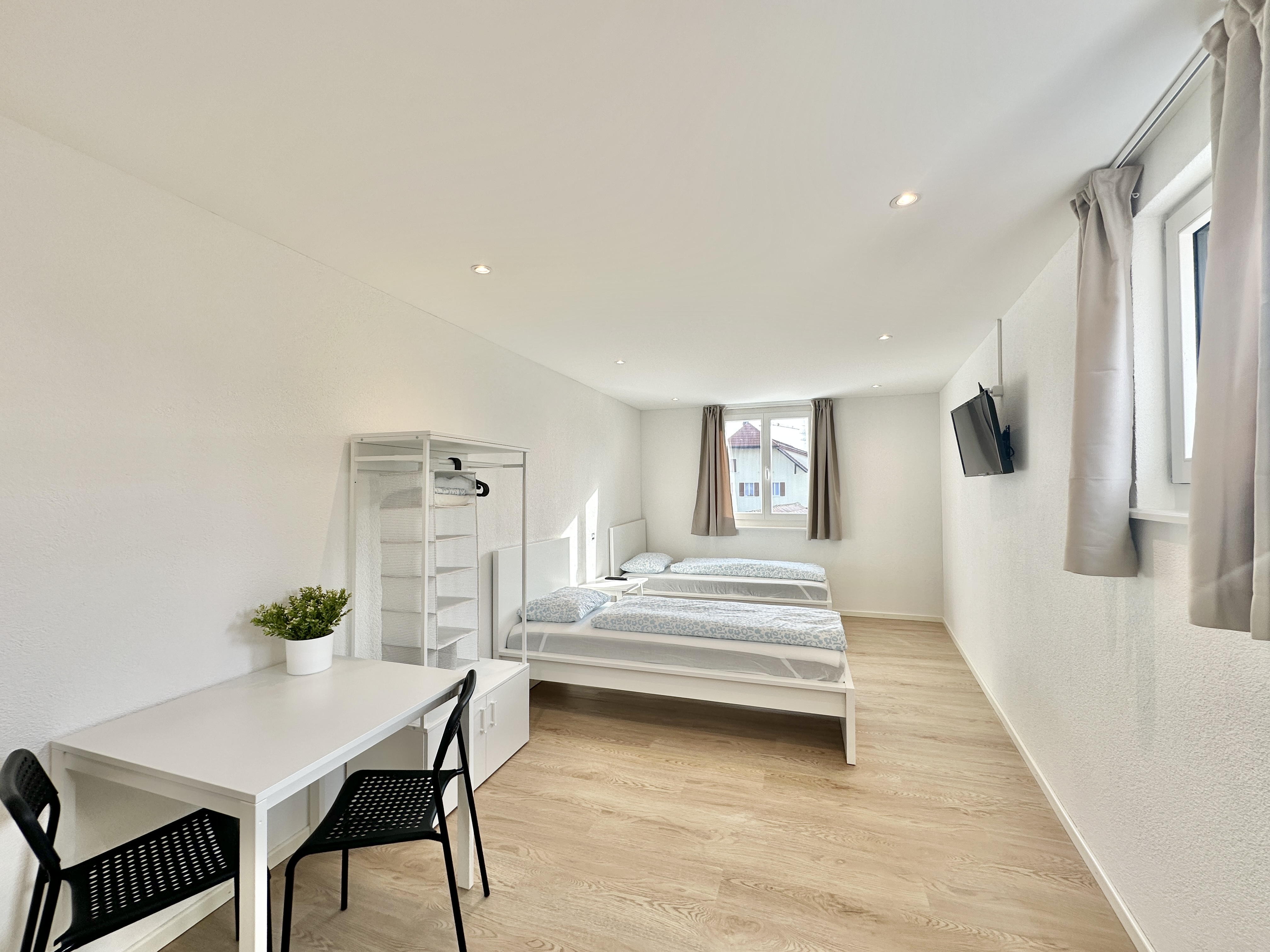 Monteurzimmer: Zweibettzimmer - Möblierte Einzel- Zweibettzimmer Deitingen