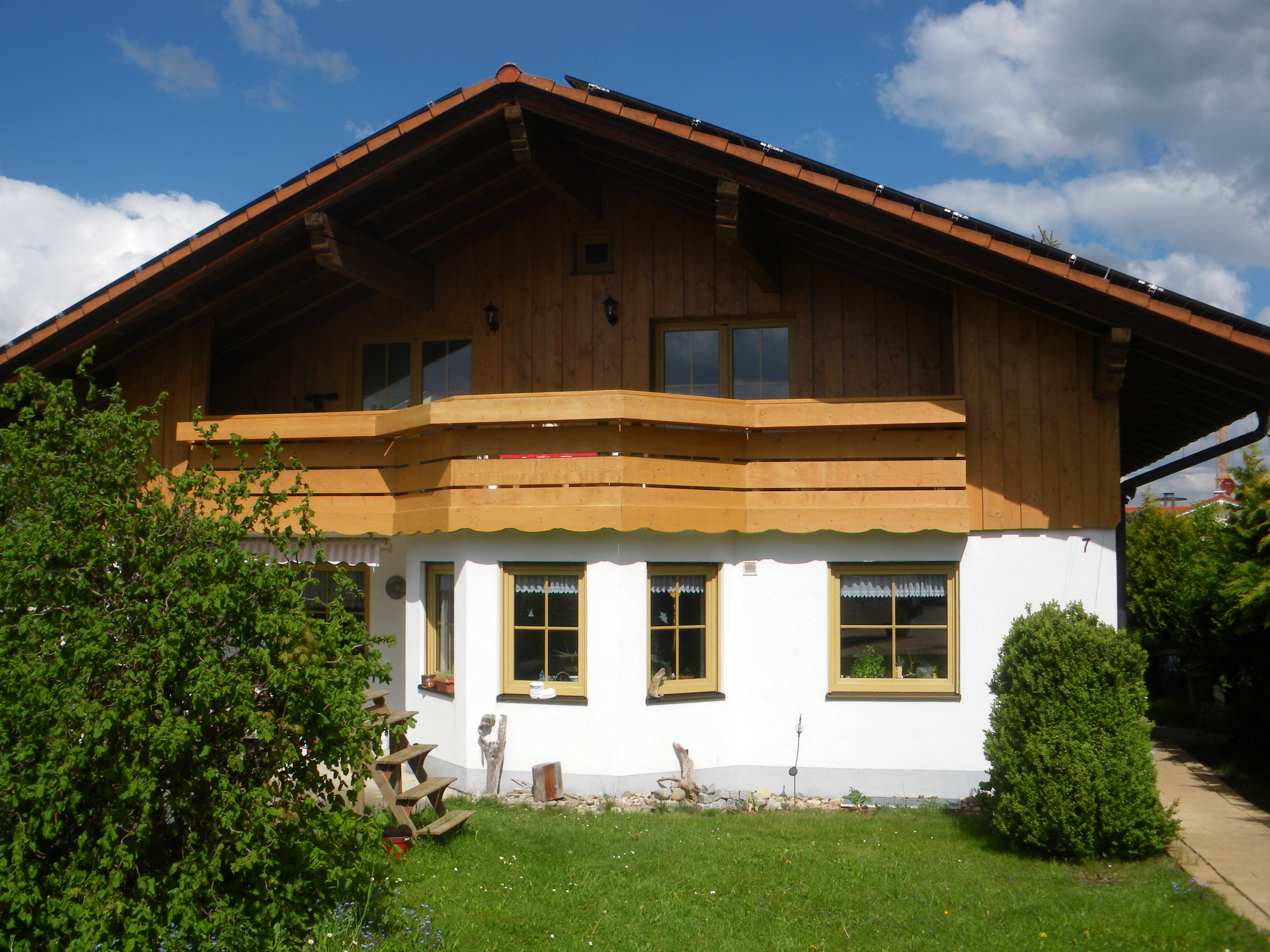 Monteurwohnung - Region Schwaben - Hier im Allgäu können Sie auch ruhige Tage verbringen! - 2 Schlafzimmer mit Doppelbett
