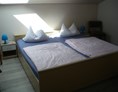 Monteurzimmer: 2 Schlafzimmer mit Doppelbett