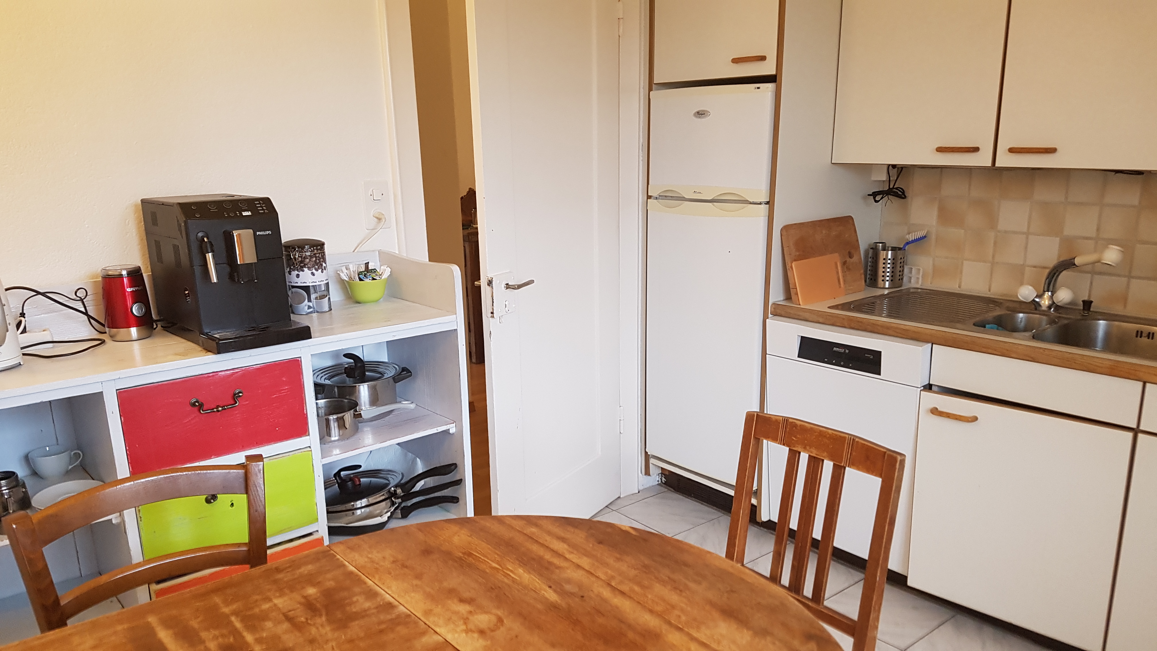 Monteurwohnung - Region Bodensee - Küche - 4.5 Zimmerwohnung mit drei Schlafzimmern