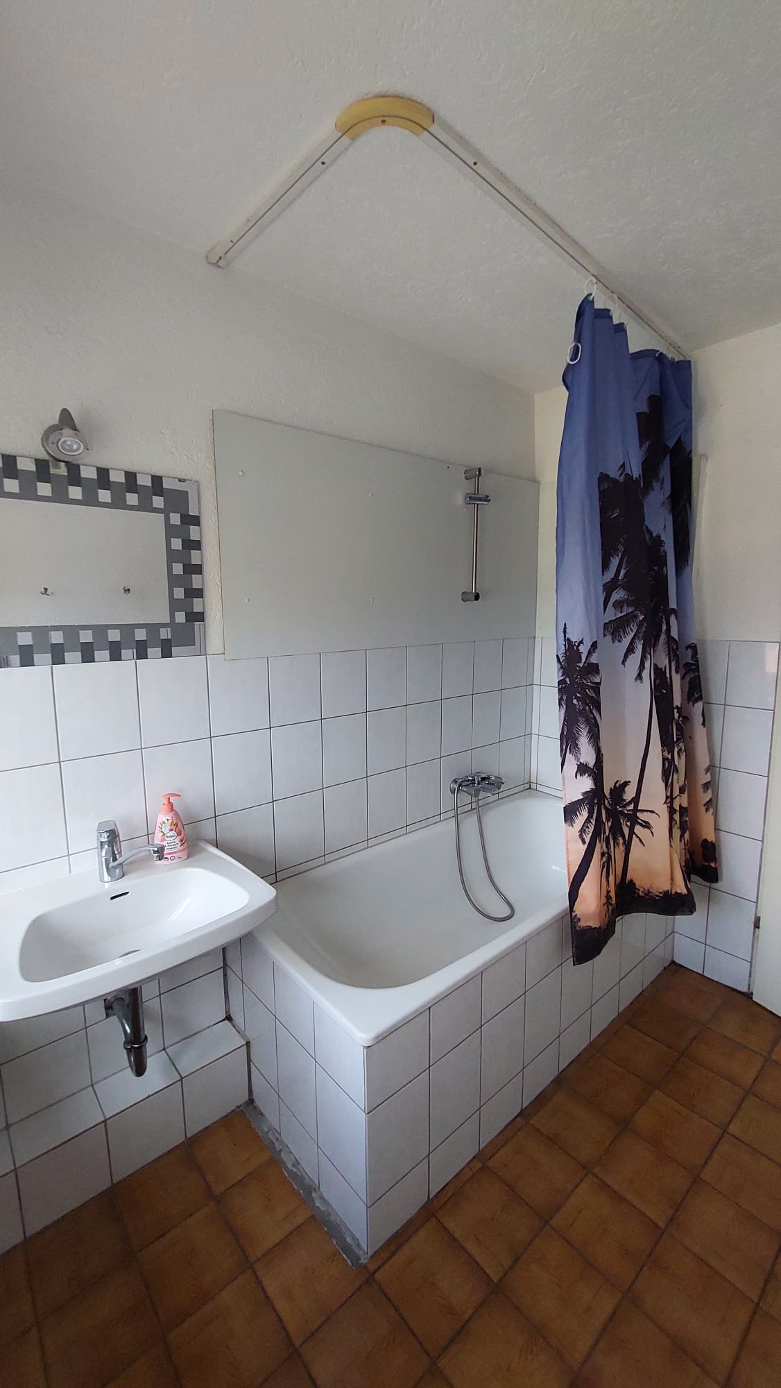 Monteurzimmer: Freie Monteurwohnung / 5 Personen / HBF