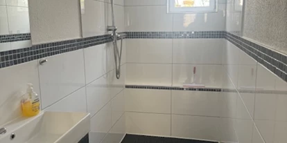 Monteurwohnung - Küche: Gemeinschaftsküche - Deutschland - Dusche  - Handwerkerwohnung  Wollershausen