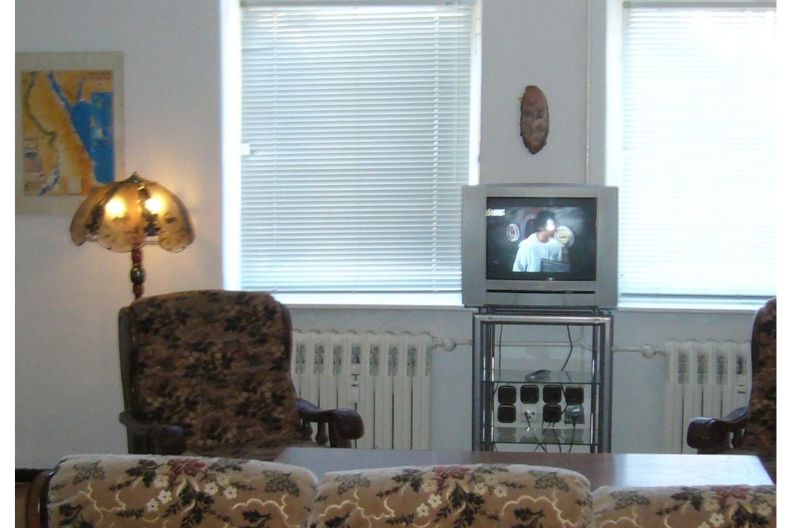 Monteurzimmer: Mit TV und Couch - ZIMMERVERMIETUNG OPPEL
