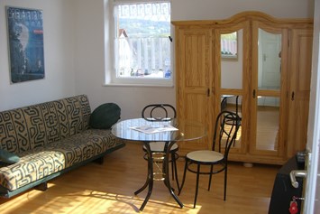 Monteurzimmer: Möblierte Zimmer für Monteure - ZIMMERVERMIETUNG OPPEL