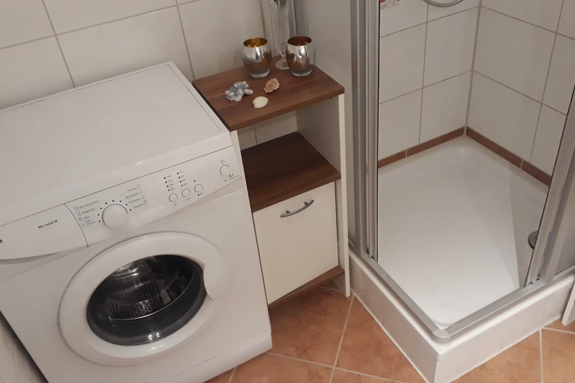 Monteurzimmer: Ferienwohnung "Monti" am Biberdamm