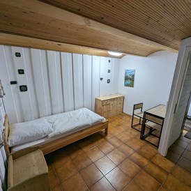 Monteurzimmer: einzelzimmer 11 - Gästezimmer Knauer im Steigerwald- ZIMMER FREI! ab 18€