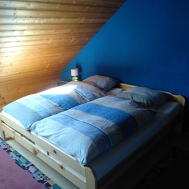 Monteurzimmer: Es ist noch ein weiteres Schlafzimmer mit Doppelbett vorhanden. - Ferienwohnung Veserde