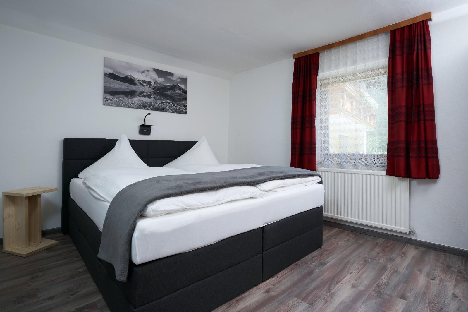 Monteurwohnung - Zimmertyp: Einzelzimmer - Tirol - Doppelzimmer mit Bad - ALMAAR 