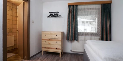 Monteurwohnung - Einzelbetten - Tirol - Einzelzimmer mit Bad - ALMAAR