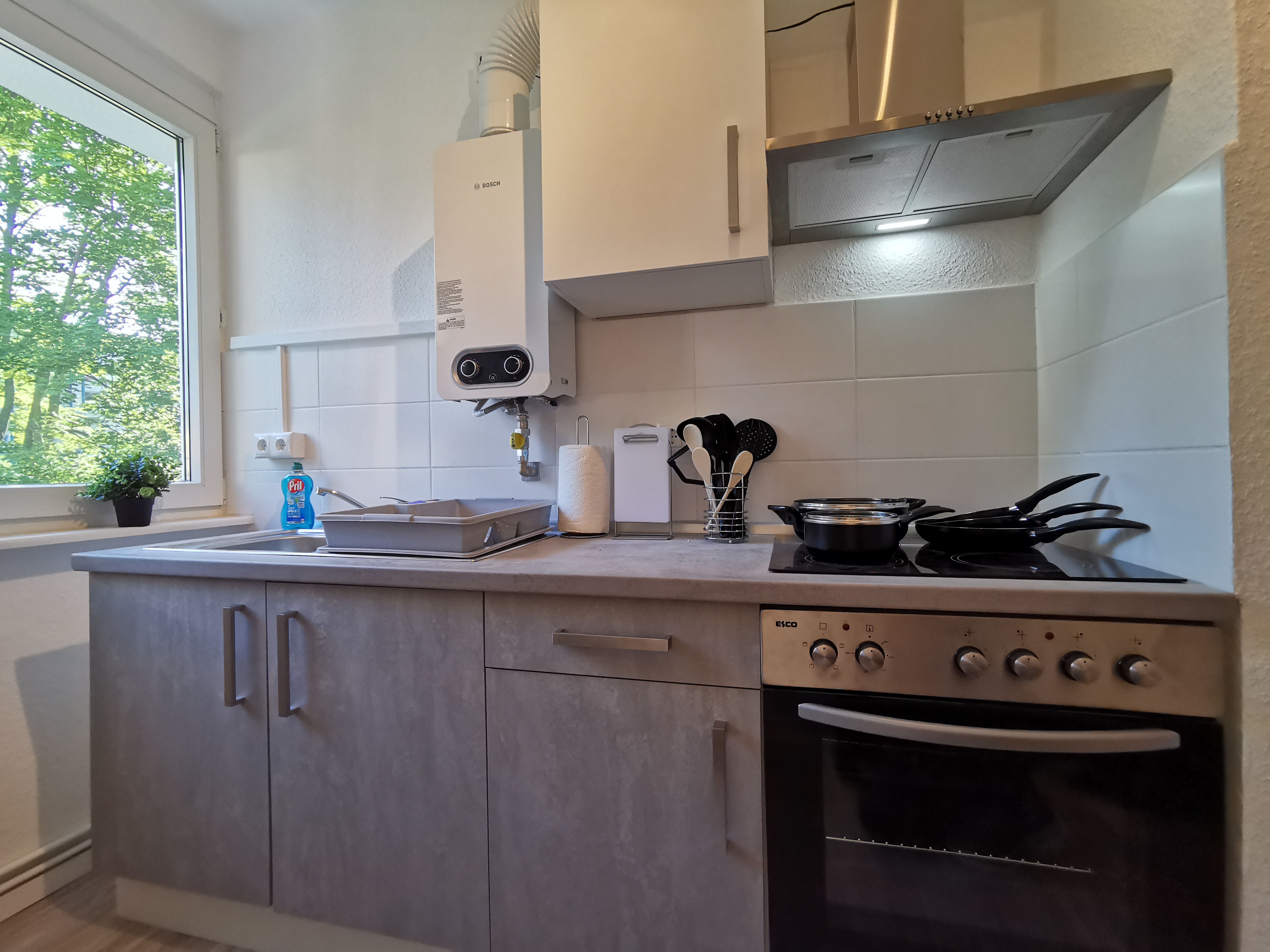 Monteurzimmer: Voll ausgestattete Küche, die keine Wünsche offen lässt.  - flex living -  Monteurwohnungen in Freiberg