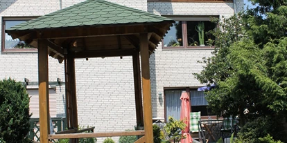 Monteurwohnung - Bettwäsche: Bettwäsche gegen Gebühr - Deutschland - Haus 2 mit 2 Wohneinheiten für 3 oder 4 Personen (Balkon oder Terrasse) - Pension "Eifel-Landhaus"