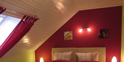 Monteurwohnung - Bettwäsche: Bettwäsche gegen Gebühr - Deutschland - Schlafzimmer - Pension "Eifel-Landhaus"
