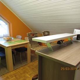 Monteurzimmer: Wohnküche mit allen E-Geräten - Pension "Eifel-Landhaus" 