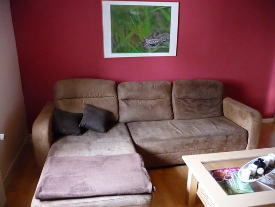Monteurzimmer: Wohnzimmer mit Schlafcouch - Alte Post/ Katholische Grundschule