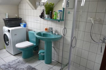 Monteurzimmer: Badezimmer - Alte Post/ Katholische Grundschule